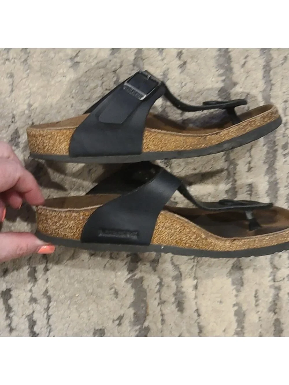 Birkenstock Gizeh black leather sandals